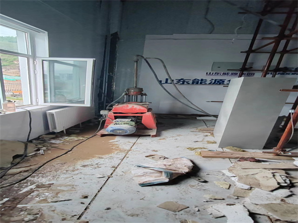 冷水滩地基基础下沉墙体裂缝加固注浆顶升施工